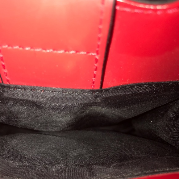 Red leather handbag by GUESS - Picture 6 of 8